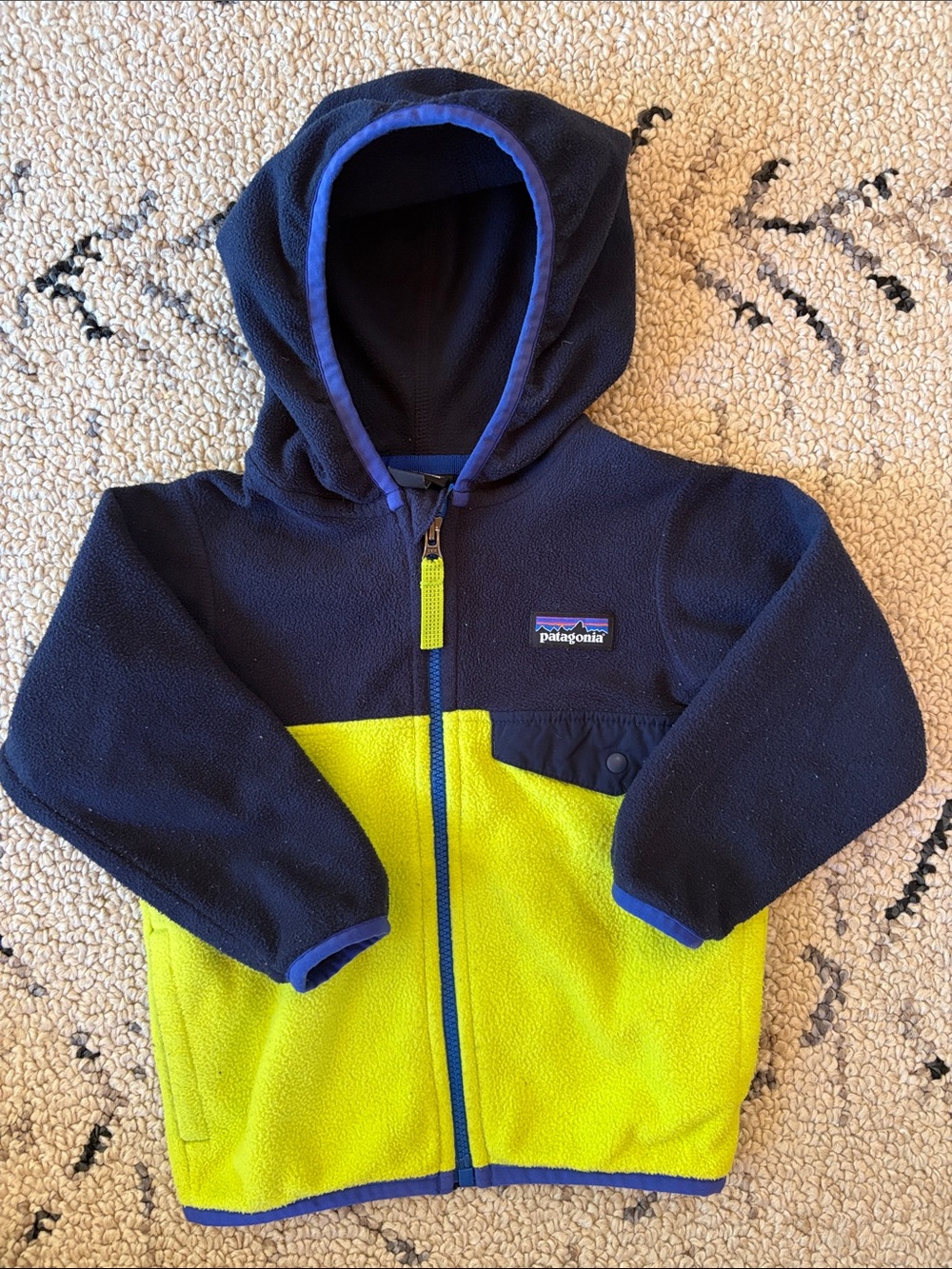 Patagonia Kids  Fleece jacket (12/18m)